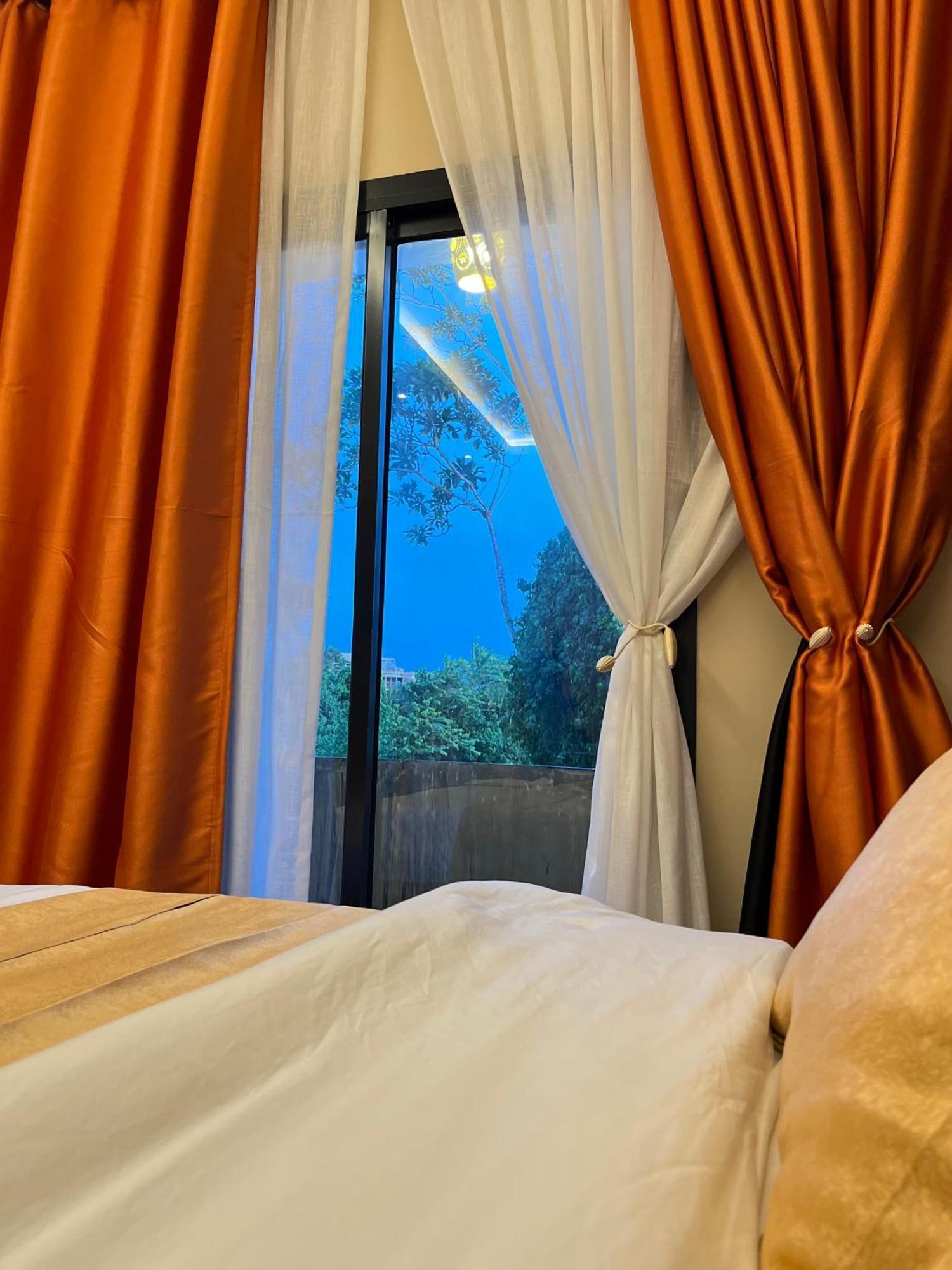 Sky Kenako Hotel Криби Екстериор снимка