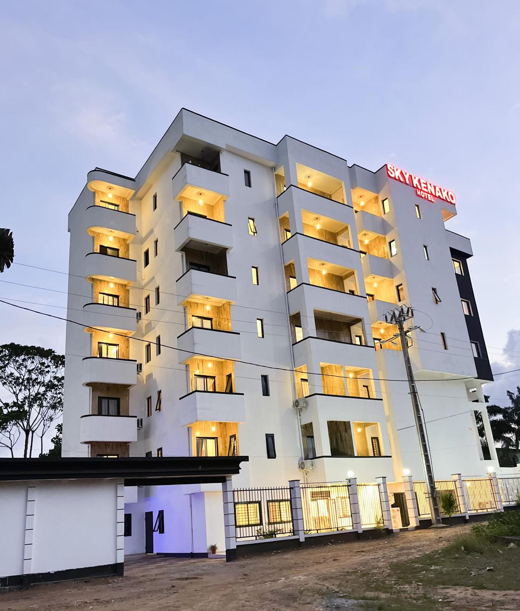 Sky Kenako Hotel Криби Екстериор снимка
